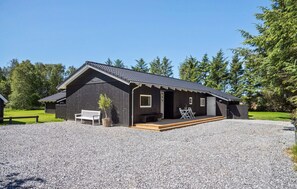 Exterior - Nice home in ålbæk with sauna (Ålbæk)