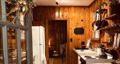 “Owl Be Back” Cottage King Bed Steps to Lee