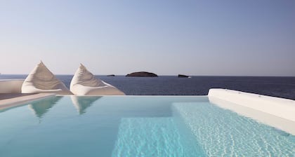 infinity seafront villa