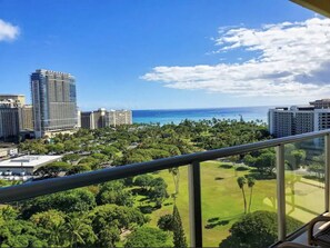Property grounds - Amazing view in the beautiful Luana Waikiki! (Honolulu)