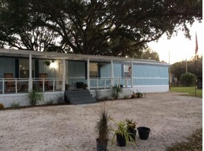 Exterior - Breezy Oaks Getaway (Clewiston)