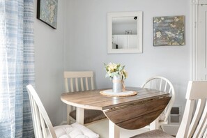 Dining - Cozy 2nd Floor3 bedroom unit with off street parking (Sinking Spring)