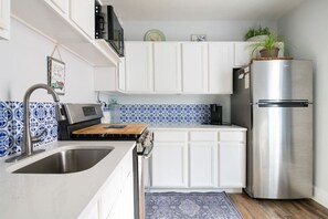 Fridge, microwave, oven, stovetop - Cozy 2nd Floor3 bedroom unit with off street parking (Sinking Spring)