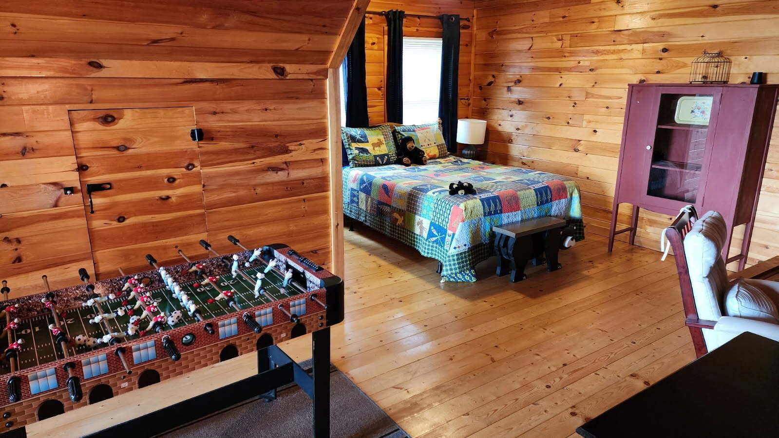 Logans Lair - Sevierville, TN