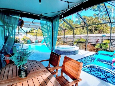 Heated Saltwater Pool & Hot Tub • Tiki Bar • Pet-Friendly Vero Beach Hideaway