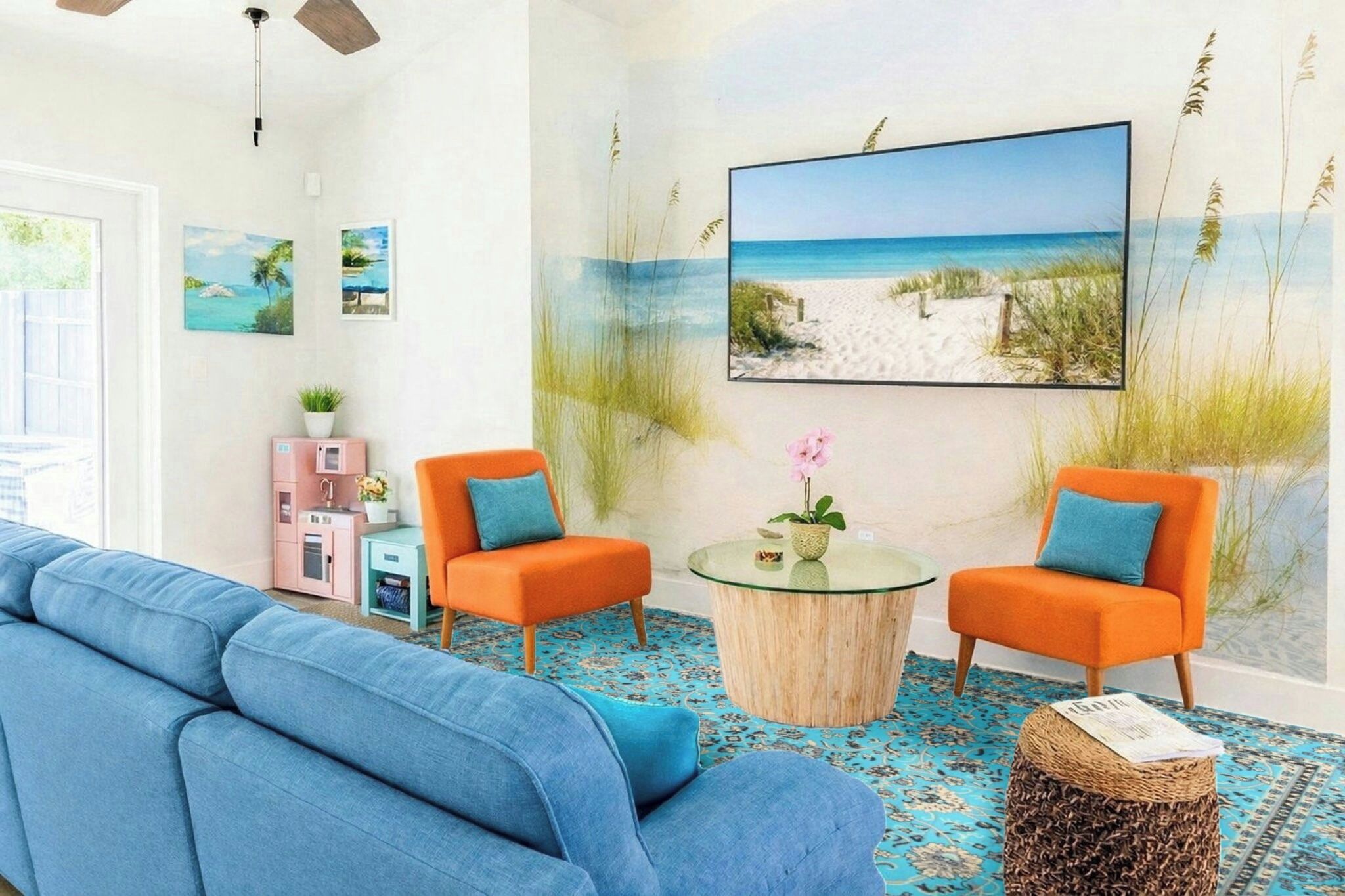 Smart TV, libros y estéreo 