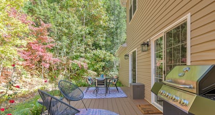 3 minutes to Pisgah Forest Entrance! - Game room - Fire pit