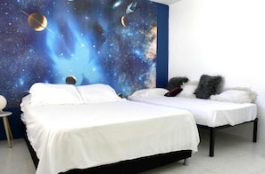 In-room safe, blackout drapes, free WiFi