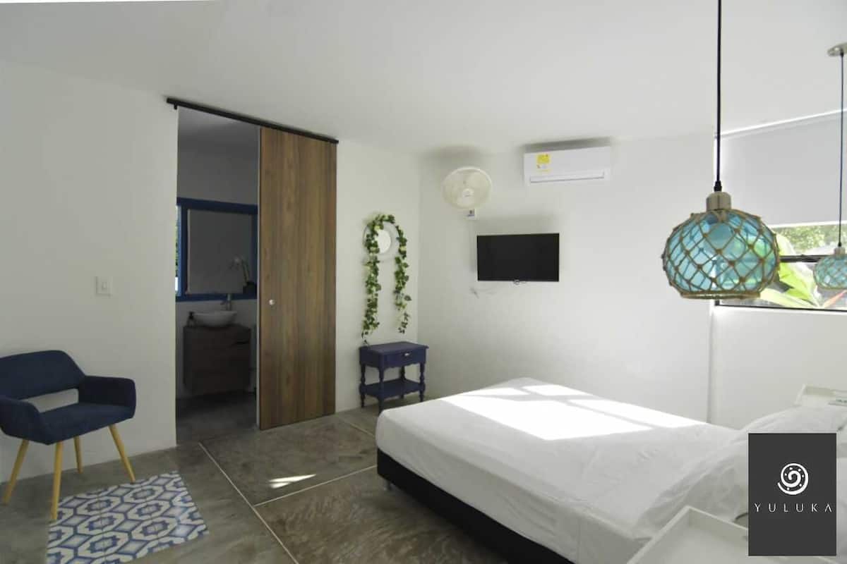 Kamar Comfort | Brankas, tirai kedap cahaya, dan Wi-Fi gratis