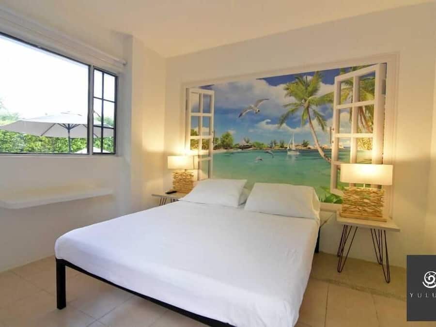 In-room safe, blackout drapes, free WiFi