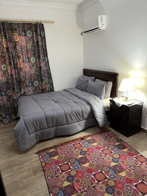 3 bedrooms, free WiFi, bed sheets - Sunny apartment with positive vibes  (محافظة القاهرة‬)