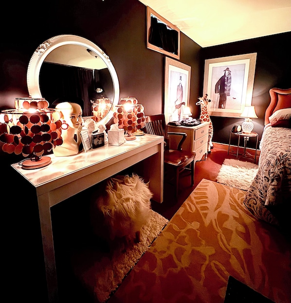 1 soverom, strykejern/-brett, wi-fi (inkludert) og sengetøy