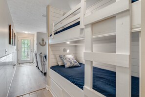 2 chambres, fer et planche Ă repasser, Wi-Fi gratuit, draps fournis