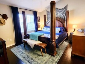 2 室のベッドルーム、アイロン / アイロン台、WiFi、ベッドシーツ