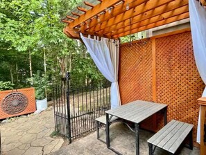屋外ダイニングエリア