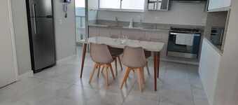 Delicioso ap a uma Quadra da Av. Bandeirantes - 2 Pessoas