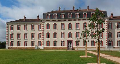 Value Studio: Cozy, Kitchenette, Free Wi-Fi