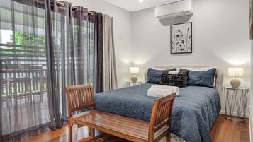 4 bedrooms, desk, iron/ironing board, travel cot