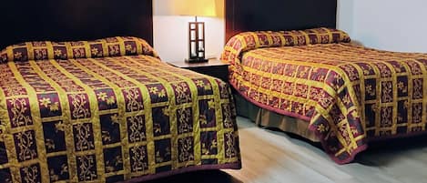 Double Room with Balcony | Wifi gratis y ropa de cama