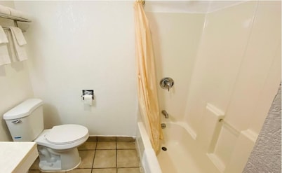 Budget Inn & Suites