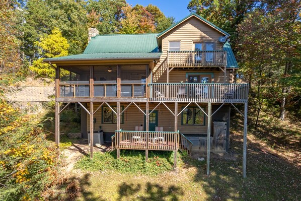 Exterior - White Oak Vista | A Peaceful Cabin with Breathtaking Views | Under 20 min to TIEC (Columbus)