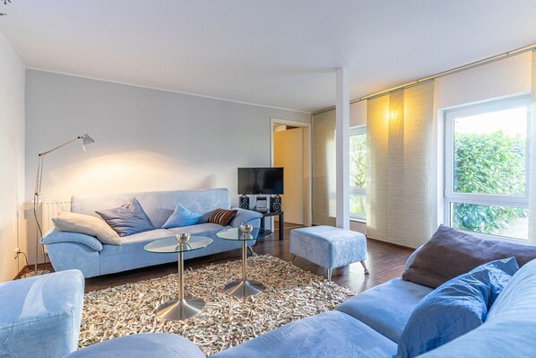 Unclassified image, 1 of 17, button