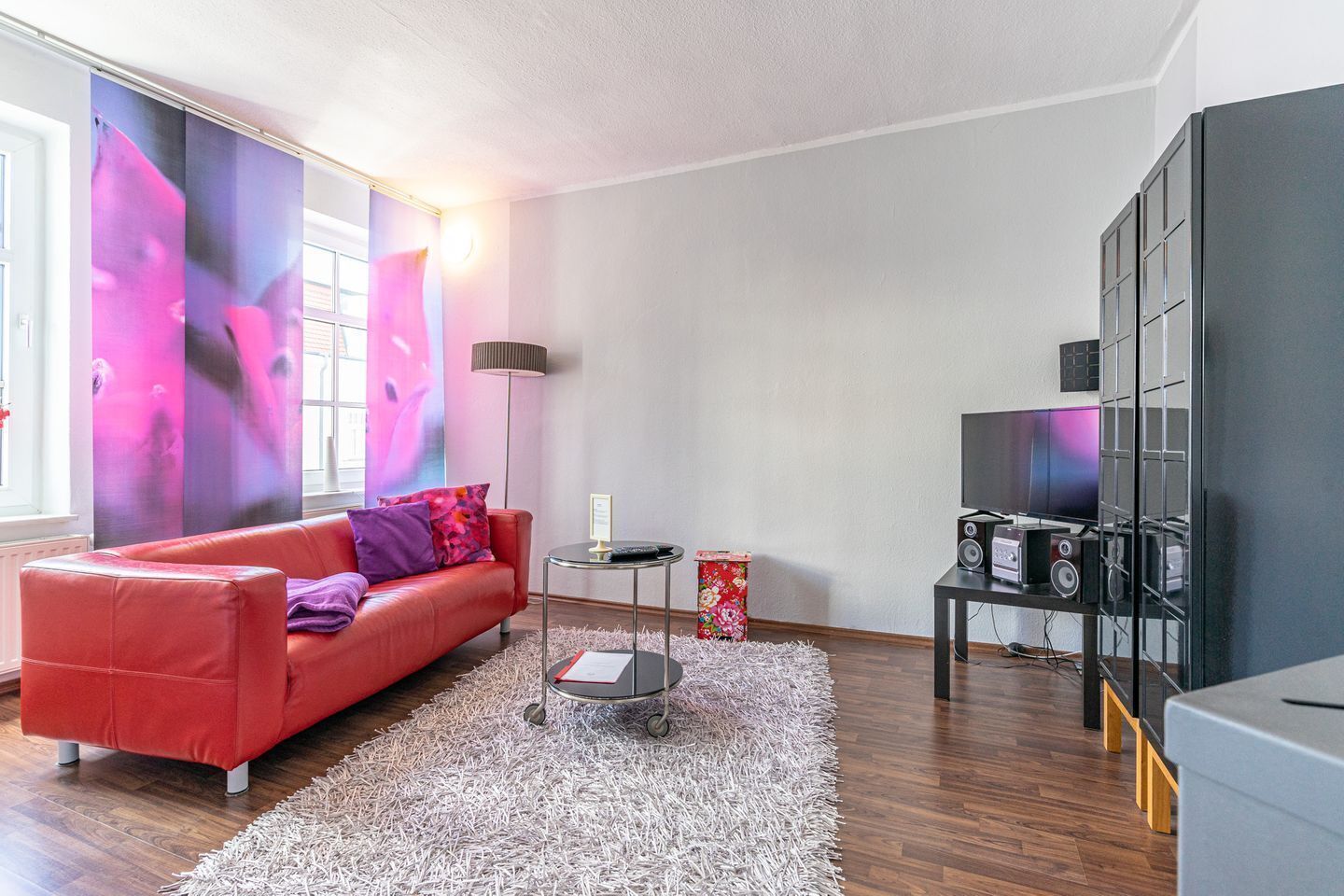 Fernseher, Stereoanlage