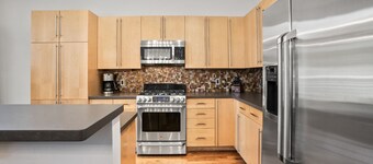 Upscale Luxury w/ Air Conditioning - Urban Loft in Downtown Steamboat