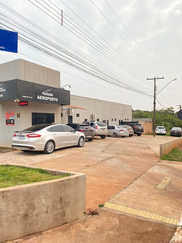 Exterior - HOTEL AEROPORTO PONTA PORÃ (Ponta Pora)