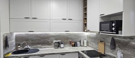 KĂŒhlschrank, Ofen