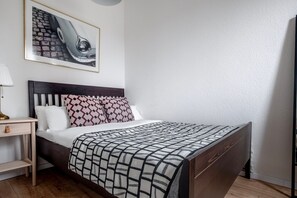 1 habitación, tabla de planchar con plancha, wifi y ropa de cama 
