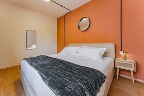 2 quartos, ferros/tábuas de passar roupa, Wi-Fi, roupa de cama