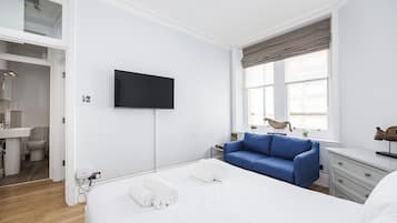 1 bedroom, desk, iron/ironing board, travel cot