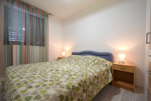 4 bedrooms, free WiFi, bed sheets
