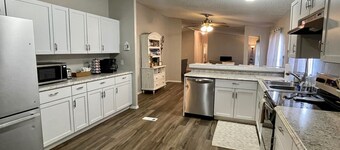 "Cozy Times" less than 10 minutes from Lake Texoma and Choctaw Casino 