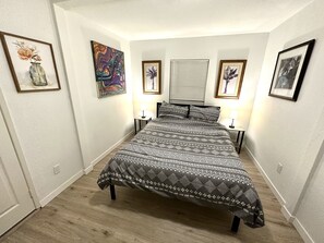 1 bedroom, iron/ironing board, free WiFi, bed sheets - The Cozy Cali House (Los Angeles)