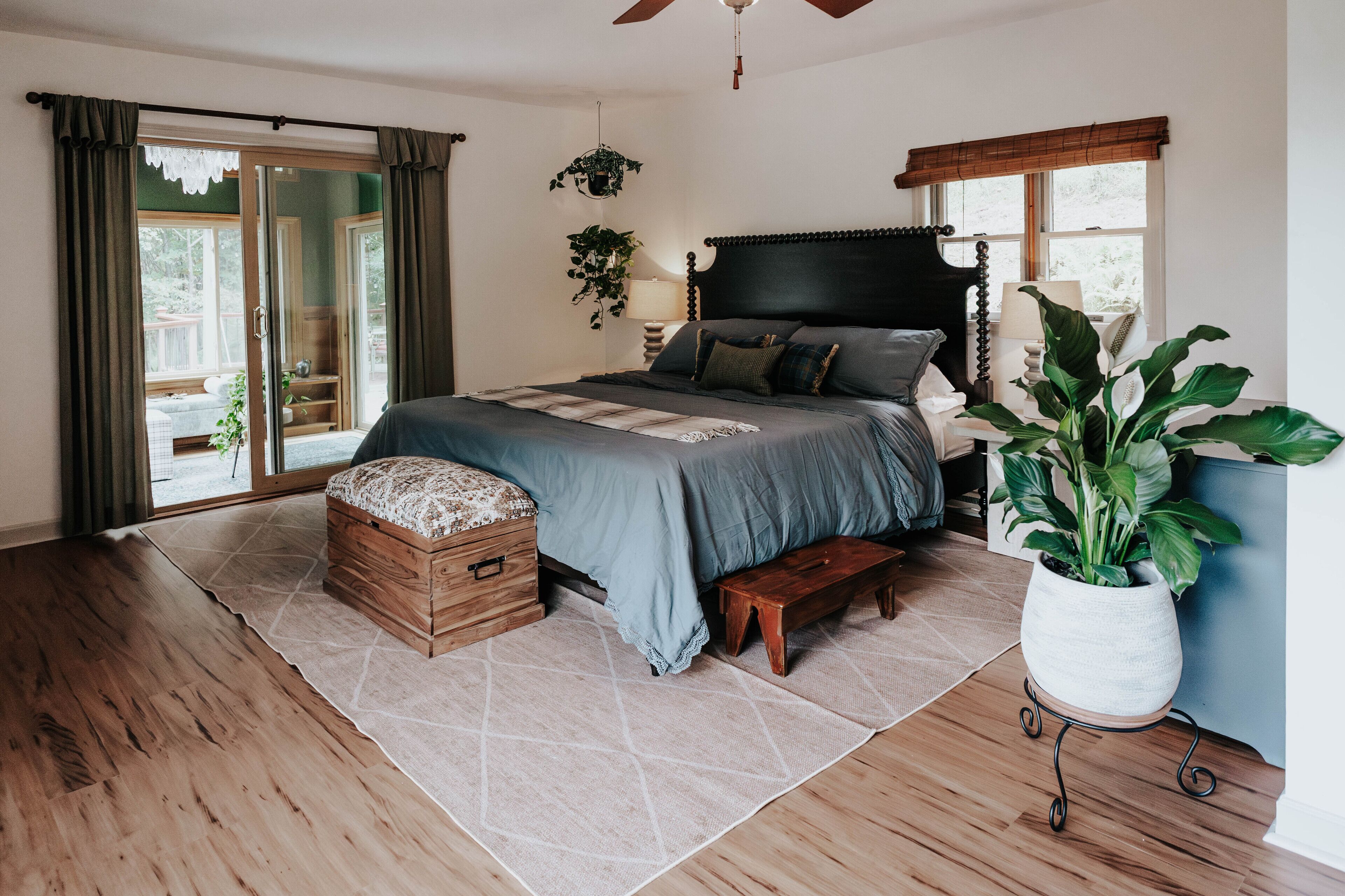 4 bedrooms, desk, travel crib, free WiFi