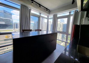 Interior - Muggle Stay 3.0 - 2BR in BGC Taguig City with 100mbps WIFI (Taguig)