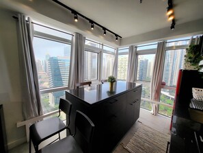 Interior - Muggle Stay 3.0 - 2BR in BGC Taguig City with 100mbps WIFI (Taguig)