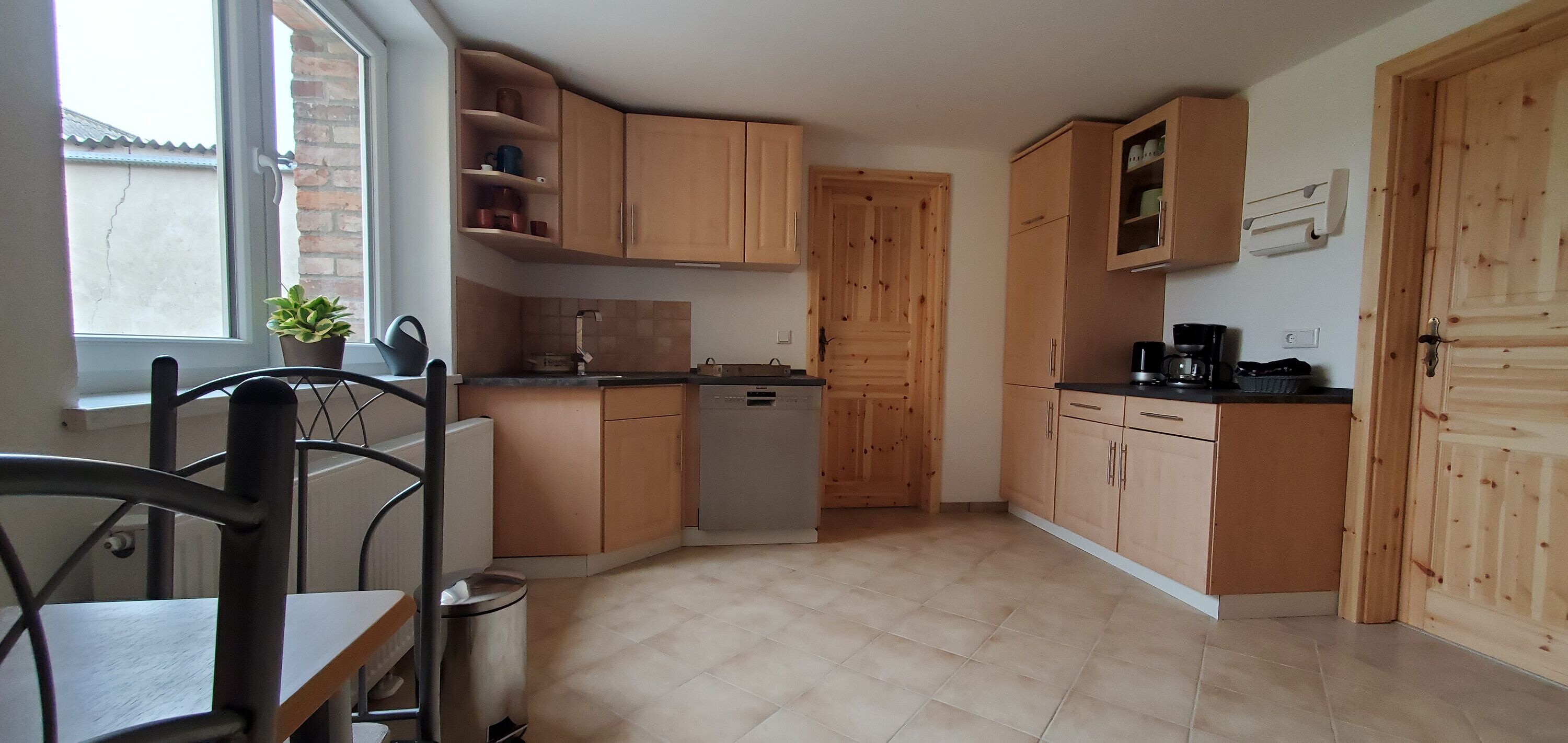 Refrigerador, horno, parrilla de estufa y lavavajillas 