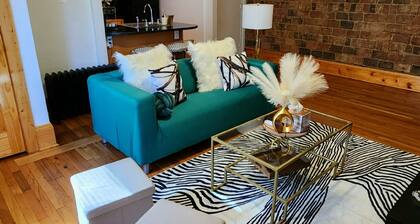 Chic Coventry — Enjoy 10% off 2+ Nights +Late Check Out
