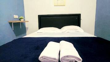 3 bedrooms, WiFi, bed sheets