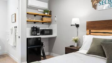 1 chambre, fer et planche à repasser, Wi-Fi, literie fournie