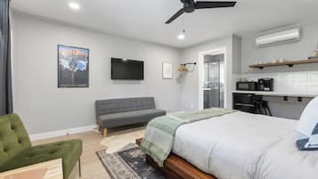 1 habitación, tabla de planchar con plancha, wifi y ropa de cama
