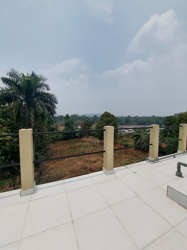 Exterior - RiReRa Guest House Bogor (Kemang)