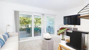 智能电视、壁炉