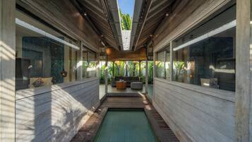 Exclusive Villa | Living area