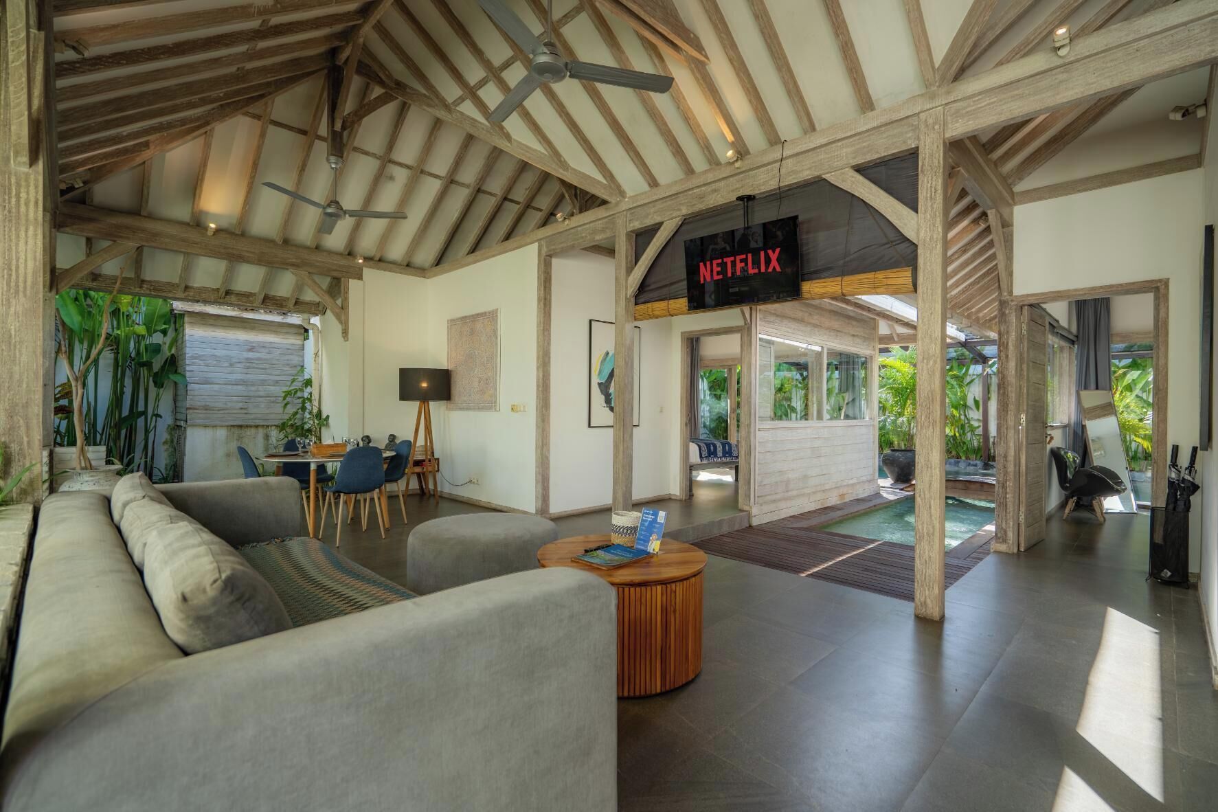 Exclusive Villa | Living room