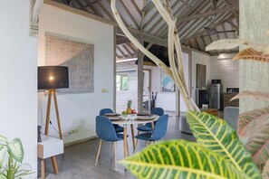 Exclusive-Villa | Esszimmer