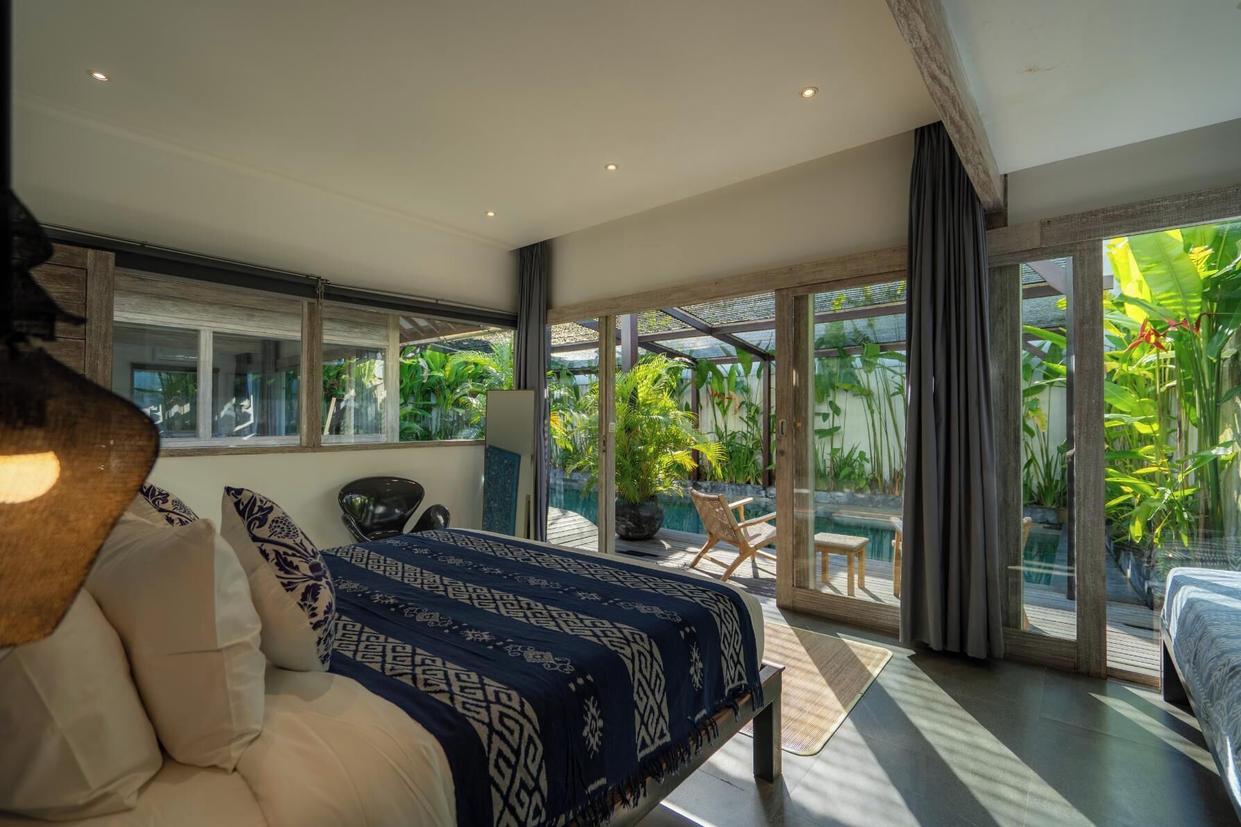 Exclusive Villa | 2 bedrooms, in-room safe, individually decorated, individually furnished